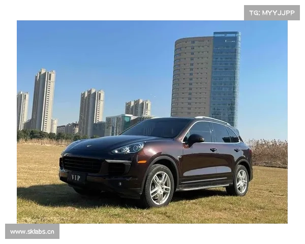 “柴油”卡宴实拍，加速犀利，豪华配置不输宝马X6，威猛又霸气