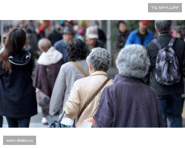 中国老年人才网上线2天，5000多名求职者